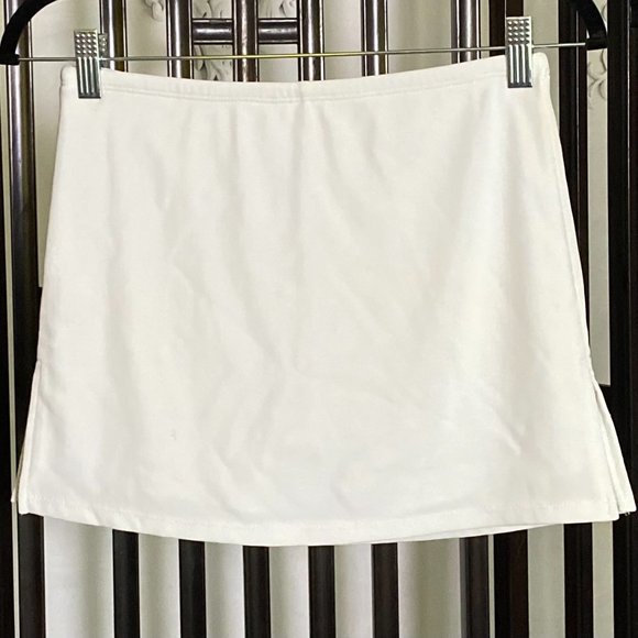 White Stretch Tennis Skort - Size Small - Like New - Picture 3 of 4